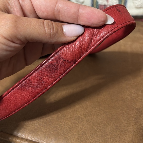 Beautiful Fossil Red Leather Saddle Envelope Crossbody - Picture 11 of 15